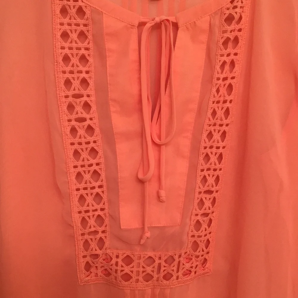 EUC Sleeveless sheer Blouse / Loose fit - Picture 7 of 14